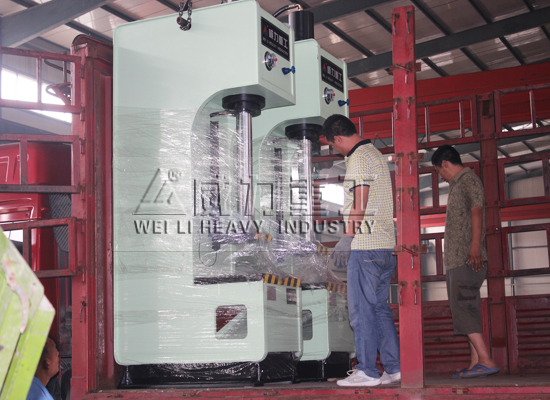 液壓機廠家訂購6臺單臂液壓機發(fā)貨