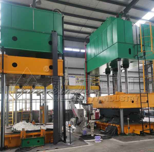 315噸四柱液壓機客戶采購定做2臺