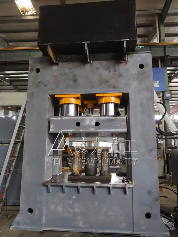 1000噸框架式液壓機(jī)_1000噸框架式薄板拉伸液壓機(jī)