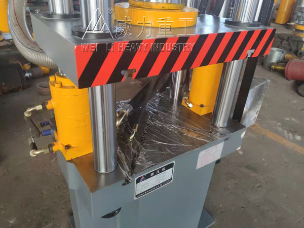 100噸液壓機(jī)工作臺