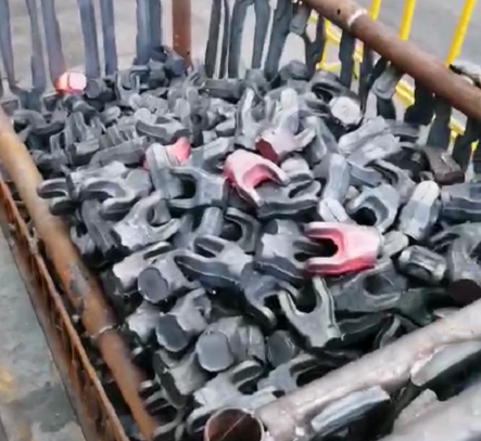 熱鍛成型萬向節(jié)叉