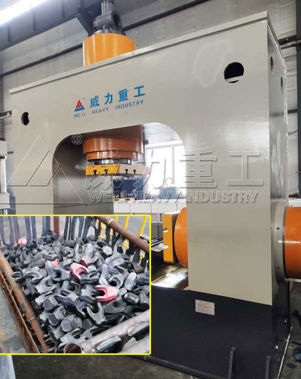 400噸多向鍛造液壓機(jī)-汽車(chē)萬(wàn)向節(jié)叉熱擠壓液壓機(jī)