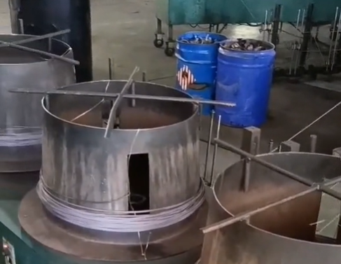 焊絲加工現(xiàn)場(chǎng)